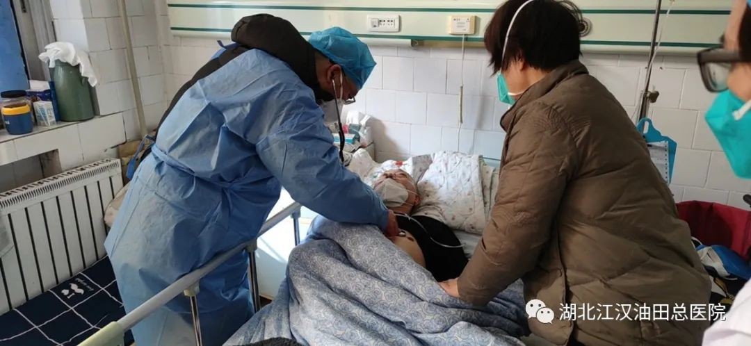 总医院各科室全力救治新冠病毒感染患者